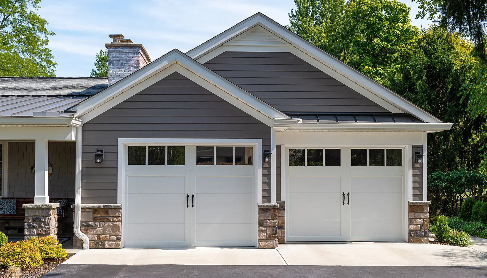 Insulated Coachman carriage house garage door on a Washington home