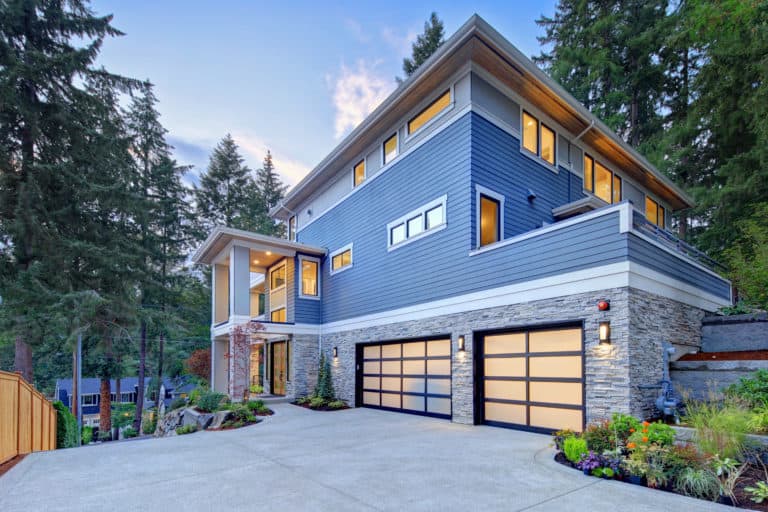 The Latest Trends In Garage Door Design And Technology