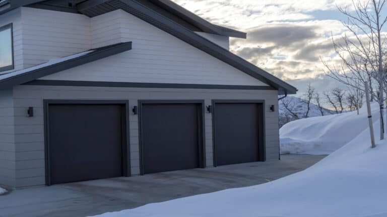Doorman: How To Choose The Right Garage Door For Your Climate: Factors To Consider
