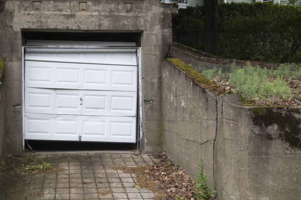 Top 5 Signs Your Garage Door Needs Immediate Repair